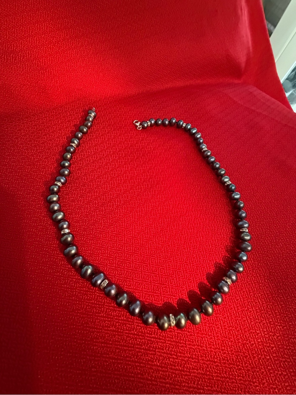 Danbury Mint Black Pearl Necklace Sterling Silver with Subtle Iridescence